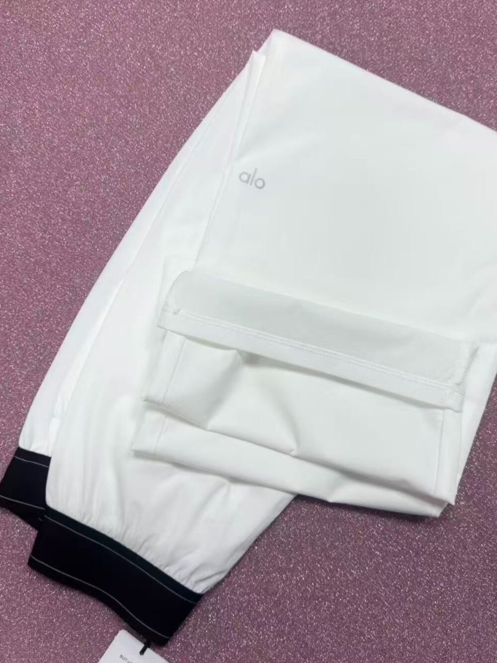 NWT ALO Yoga🥑Suit Up Trouser White (Regular 30) - Picture 5 of 8